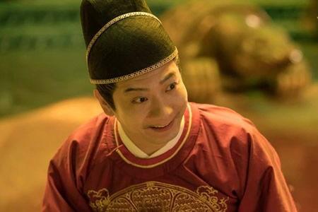 郑吒吃瓜 太监,揭秘太监背后的宫廷秘闻