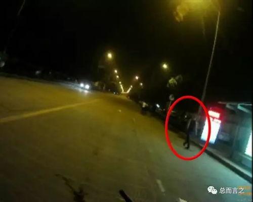 车里吃瓜被抓,却因违法被抓，警示你我