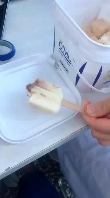 主任和护士吃瓜,揭秘医院里的温馨瞬间