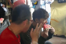 易峰吃瓜,揭秘娱乐圈背后的那些事儿