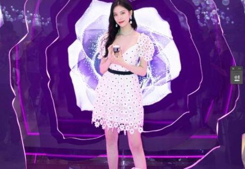 吃黄色瓜的女主角