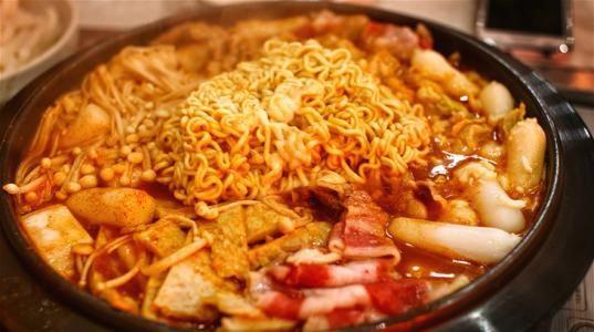 瓜娃子吃泡面,一场味蕾与勇气的较量  第3张